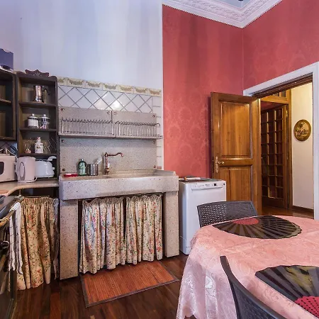 Spanish Steps Location By Interhome Апартаменты *